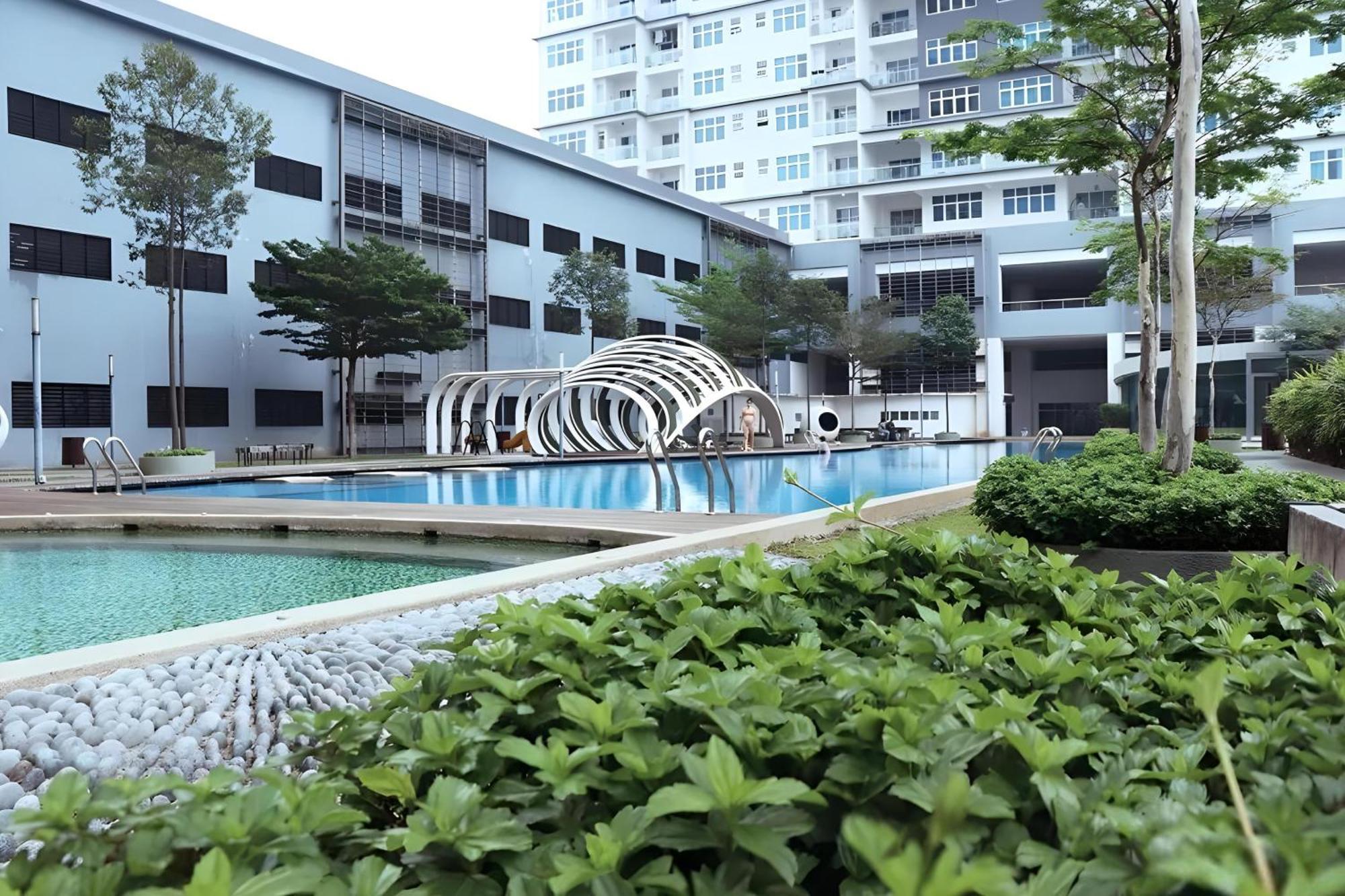 Le Thompson - Puchong Center Ioi Mall Exterior foto